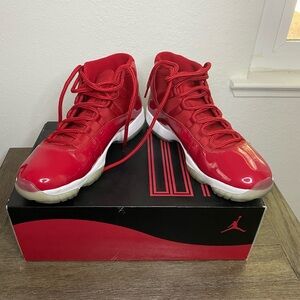 Jordan 11 Retro Red Size 10.5
